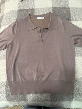 KATE KASIN Women's V-Neck Polo Sweater in Taupe